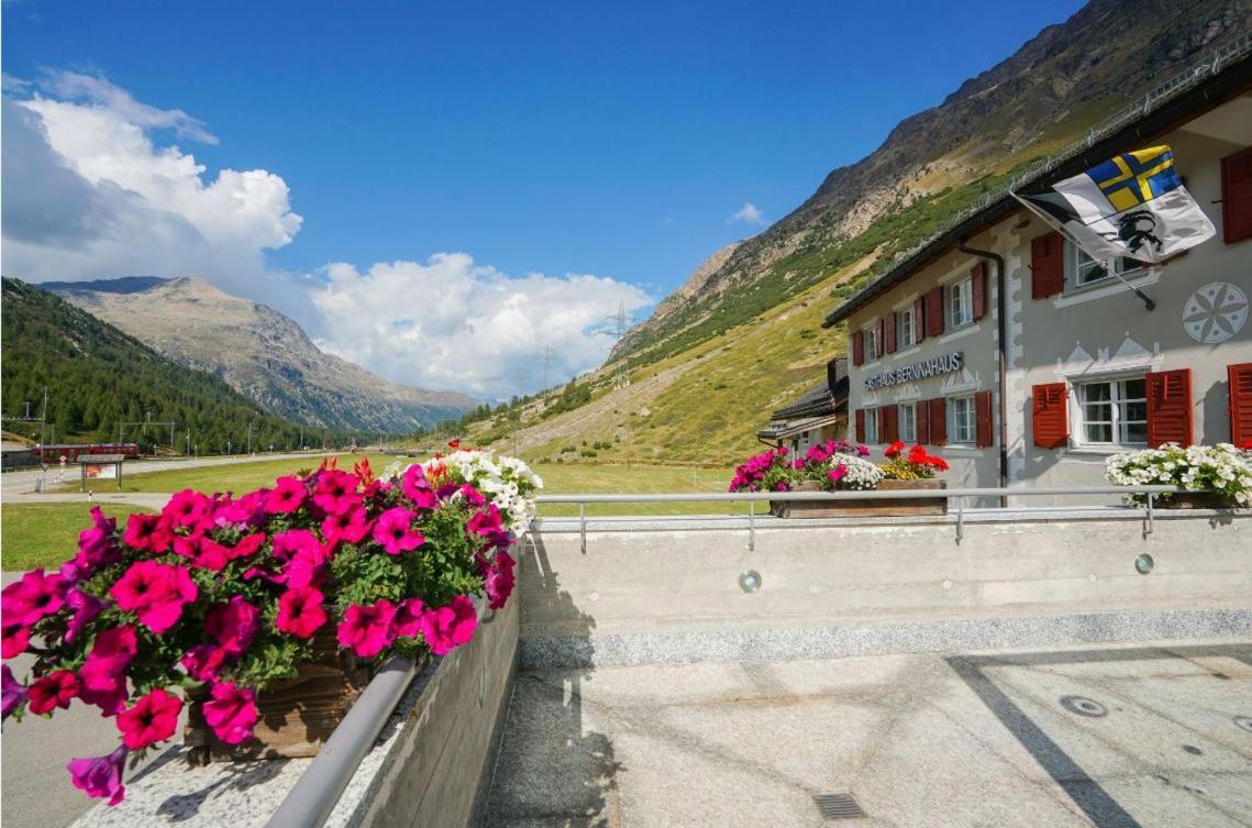 Gasthaus&Hotel Berninahaus Pontresina Exterior foto